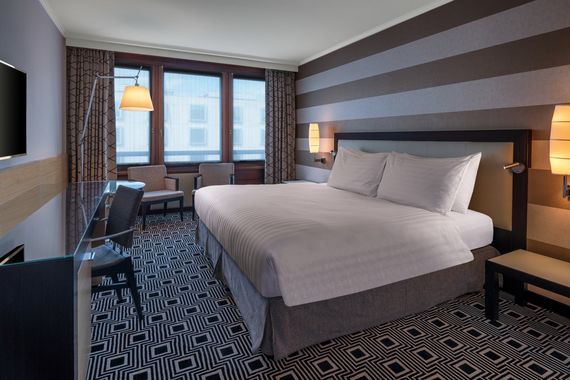 k1 king guest room bedroom